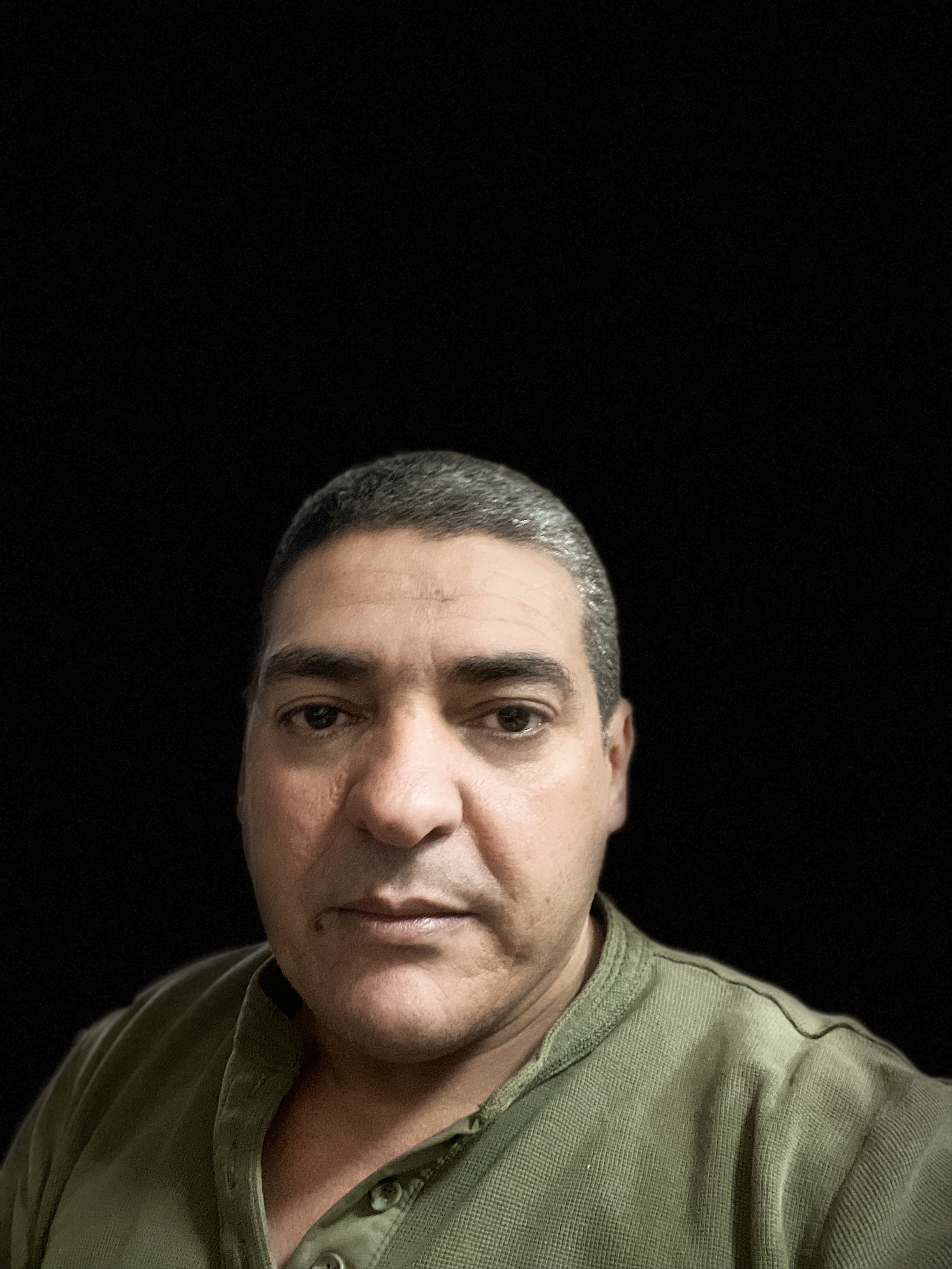 hossam kanil_L9WbJ